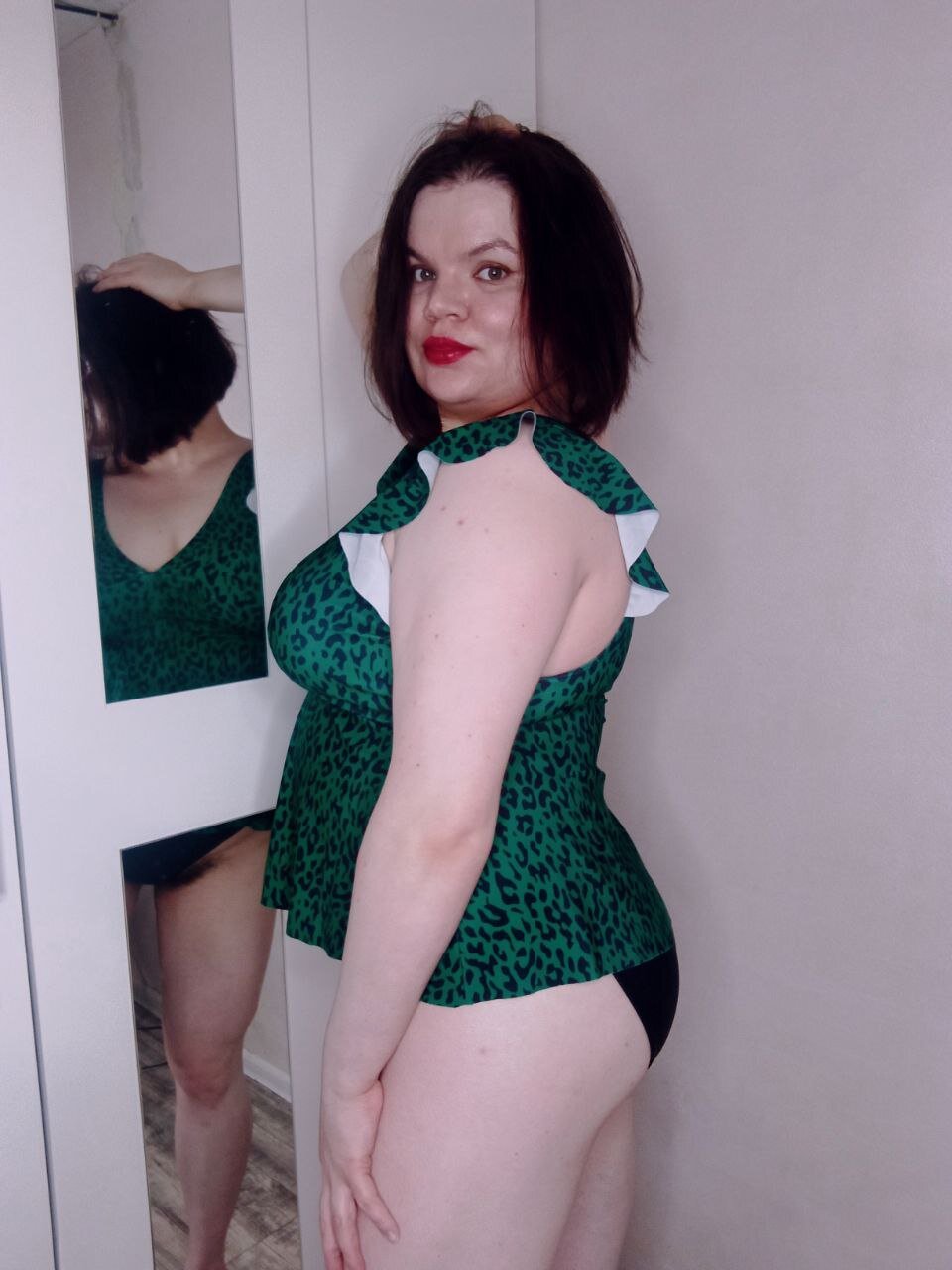 NinaLeeone