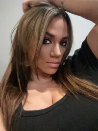 Dimples789's Offline Chat Room