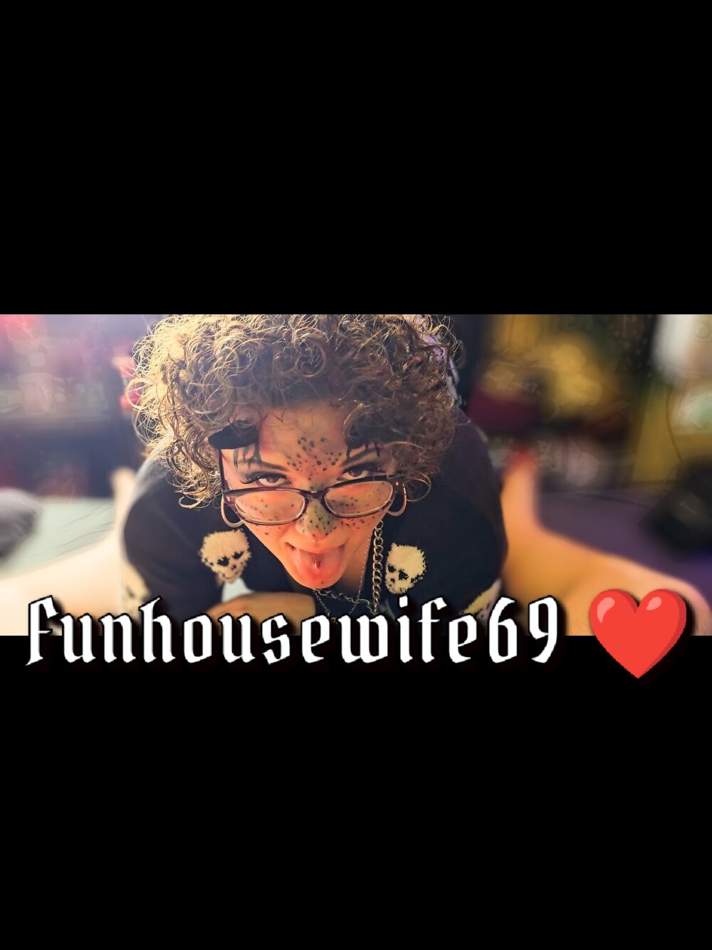 Funhousewife69's Offline XXX Chat