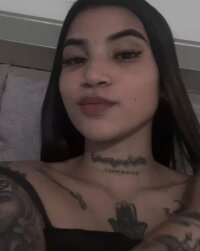 karoll_dreams' Offline XXX Chat