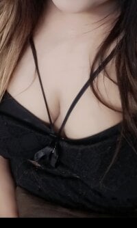 Sassy_hazzel's Offline Chat Room