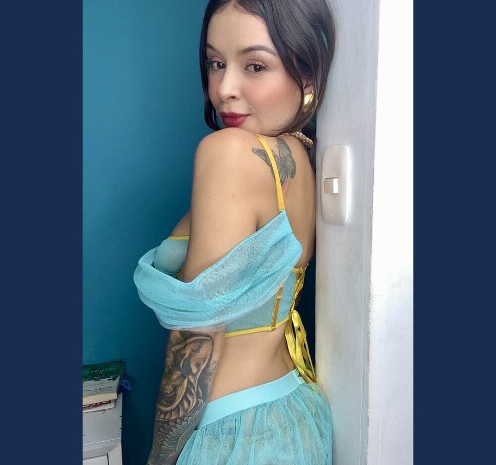 selena_g69 from stripchat