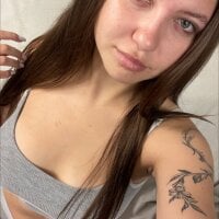 Sasha_home's Offline Chat Room