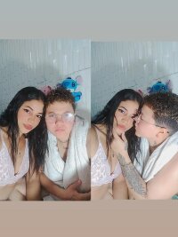 VERY-HOT-GIRLS1's Offline XXX Chat