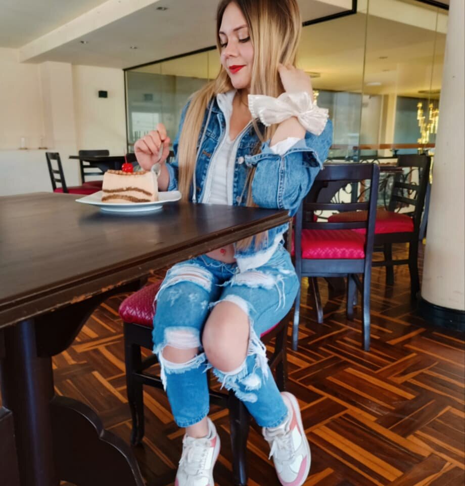 CamilaPromete's Offline XXX Chat