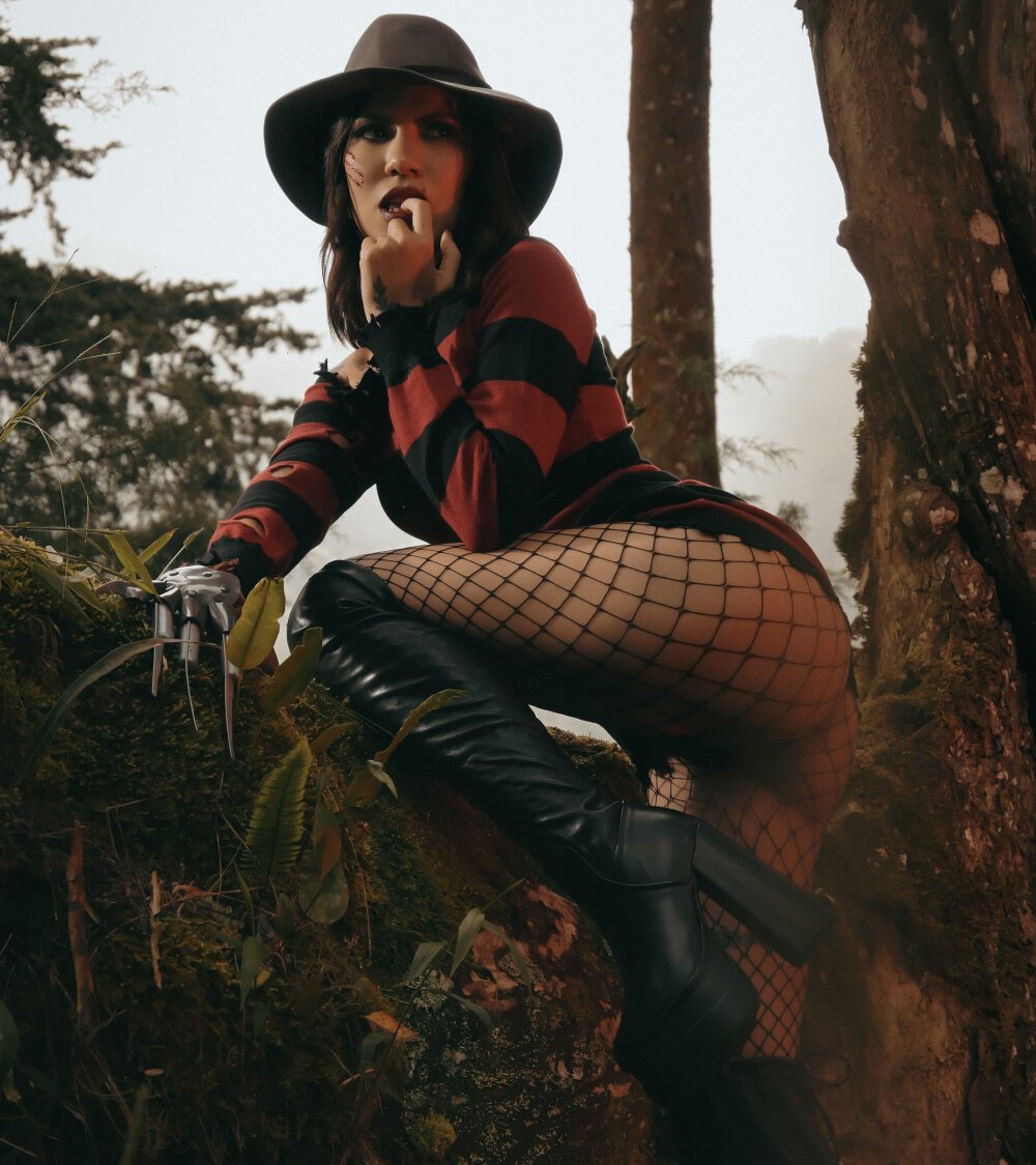 Watch alexandrabootty live on cam on StripChat