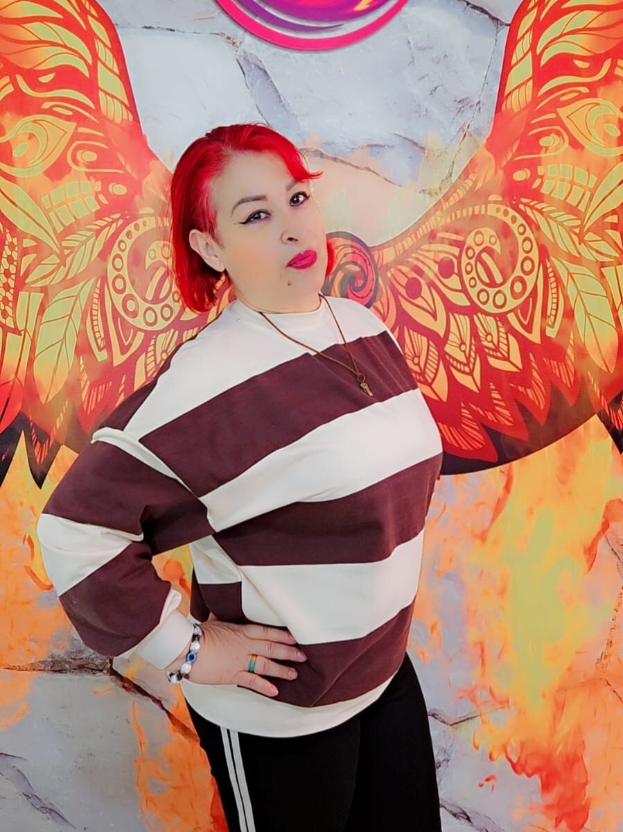 onaircams.com zafiro_millf livesex profile in red-hair cams