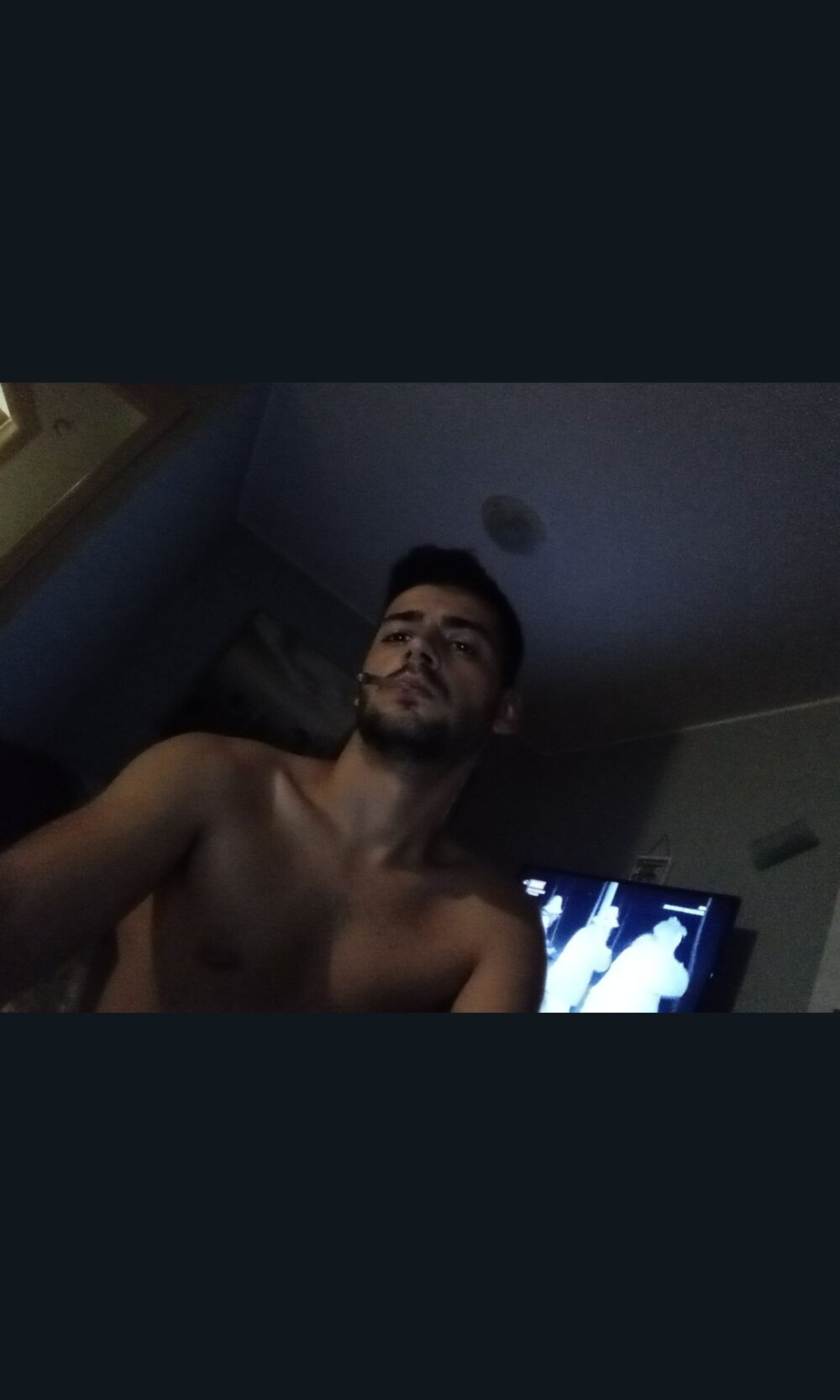 badu98m from stripchat