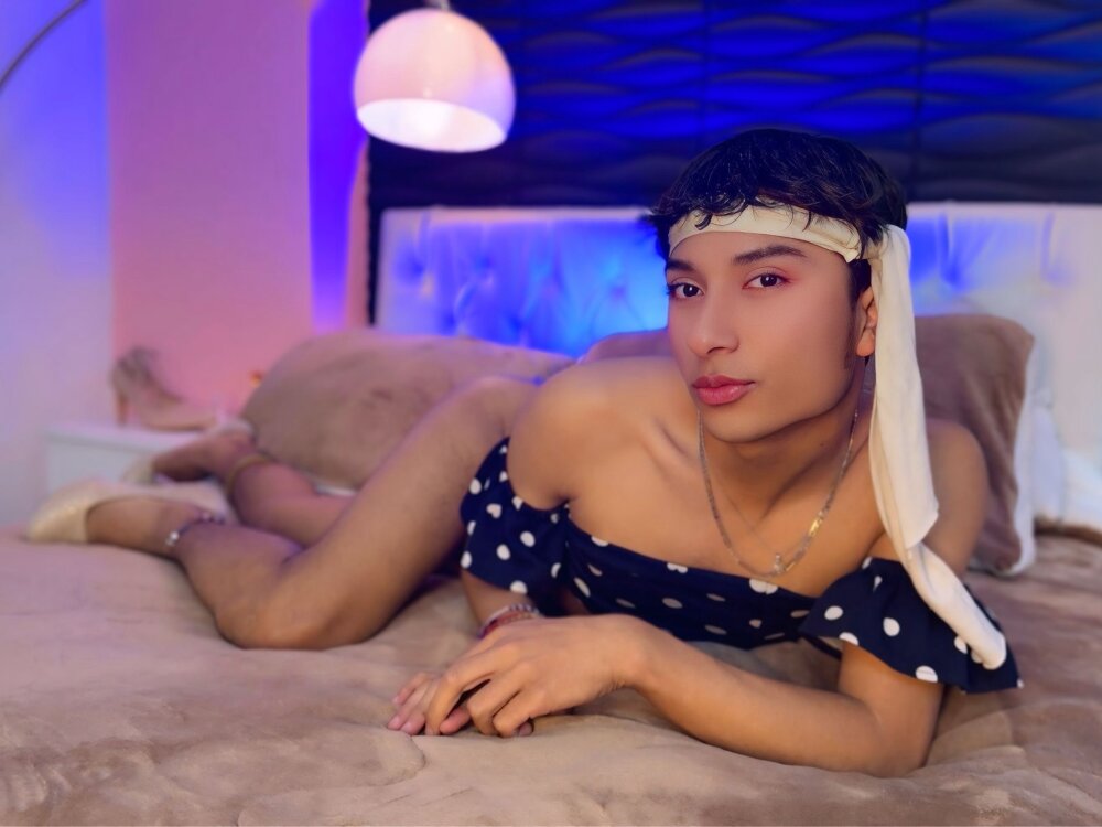 thiagoroca from stripchat