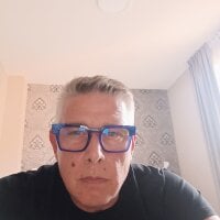 Andyrsdick's webcam live show
