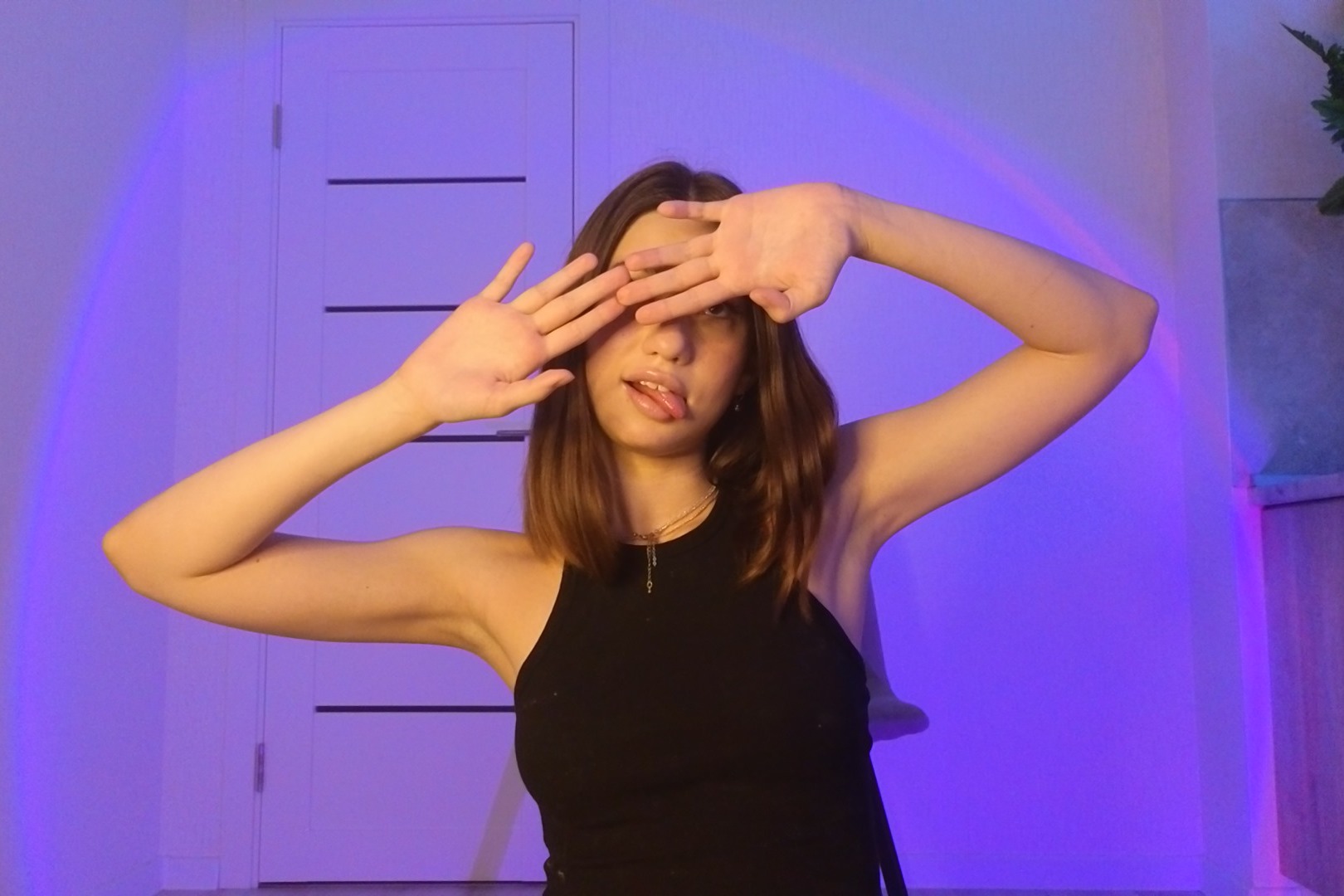LesliFrot