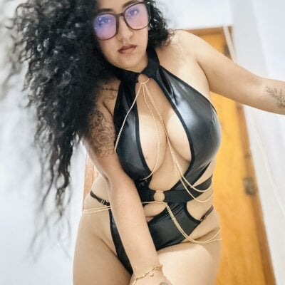 Madissonkings_ on StripChat