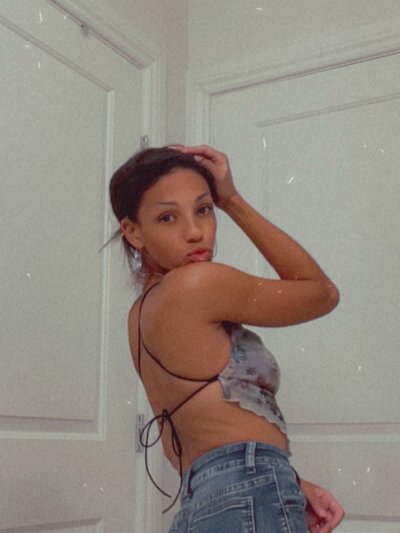 elivecams.com CleoFoxxyy livesex profile in ethnicitymixed cams