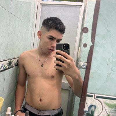 Jholman_20 Male Blowjob Cam Striptease