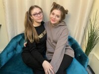 JaniSnneuza's Offline Chat Room