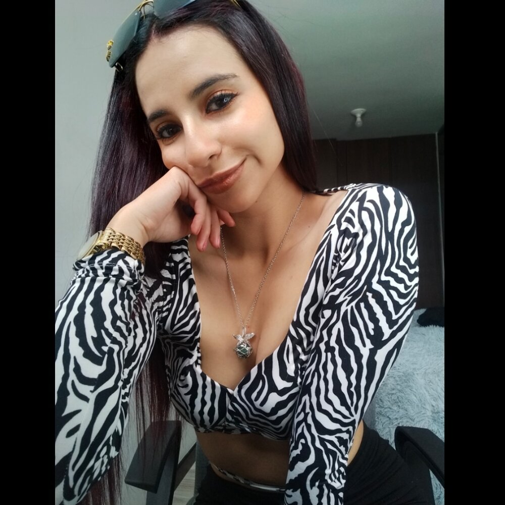 BONNIE_42 📟 live online stream