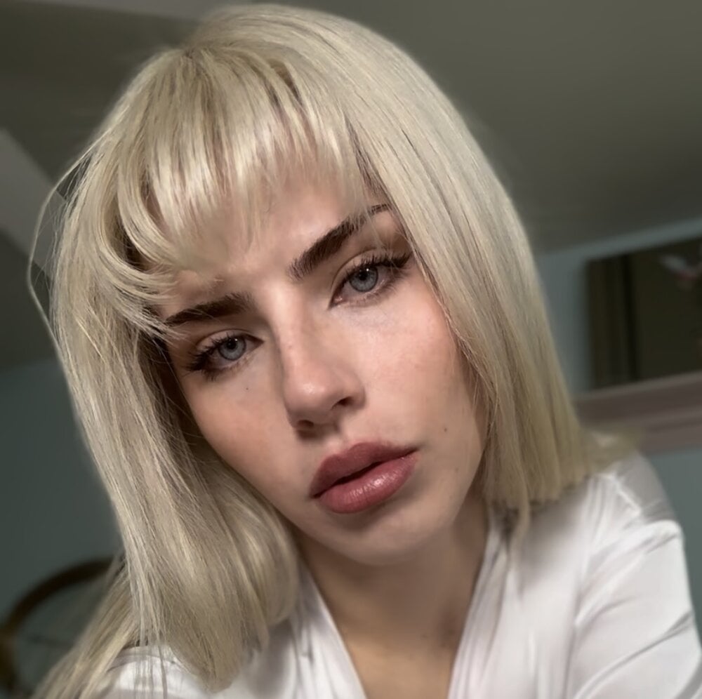 SirenitySirenxx's Offline XXX Chat