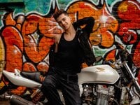 LarryProject's webcam live show