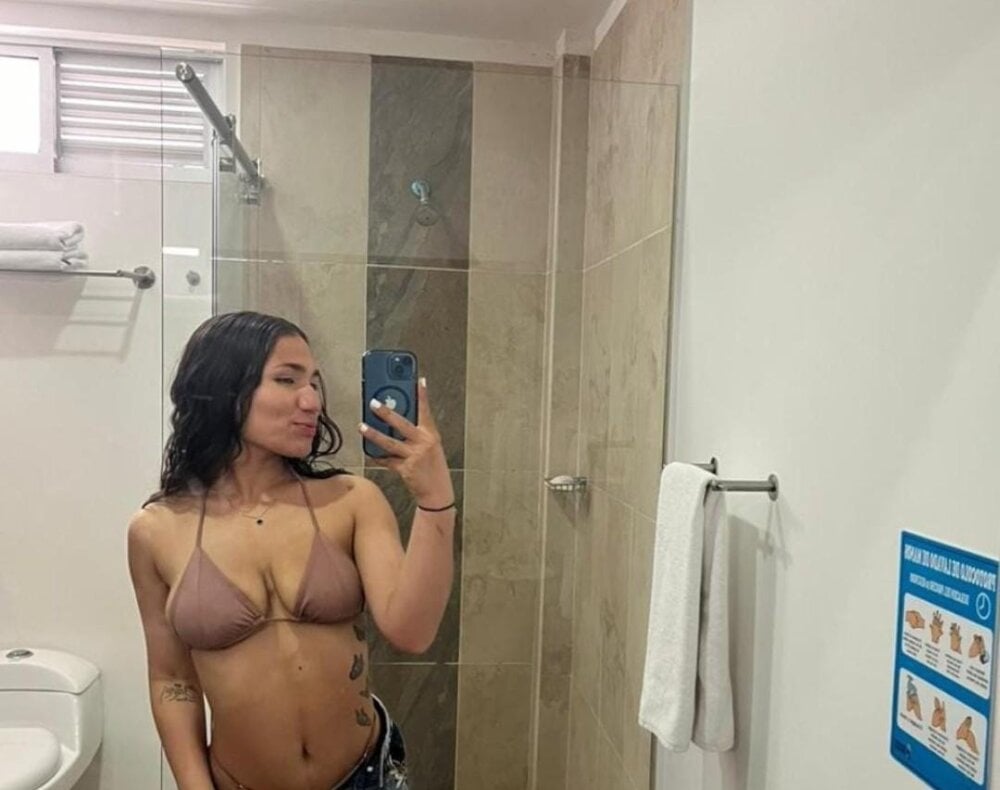 lia_milky66