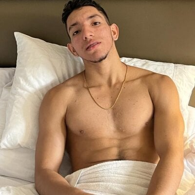 JohnnWolf - Stripchat Lovense Blowjob Cam2cam Boy 