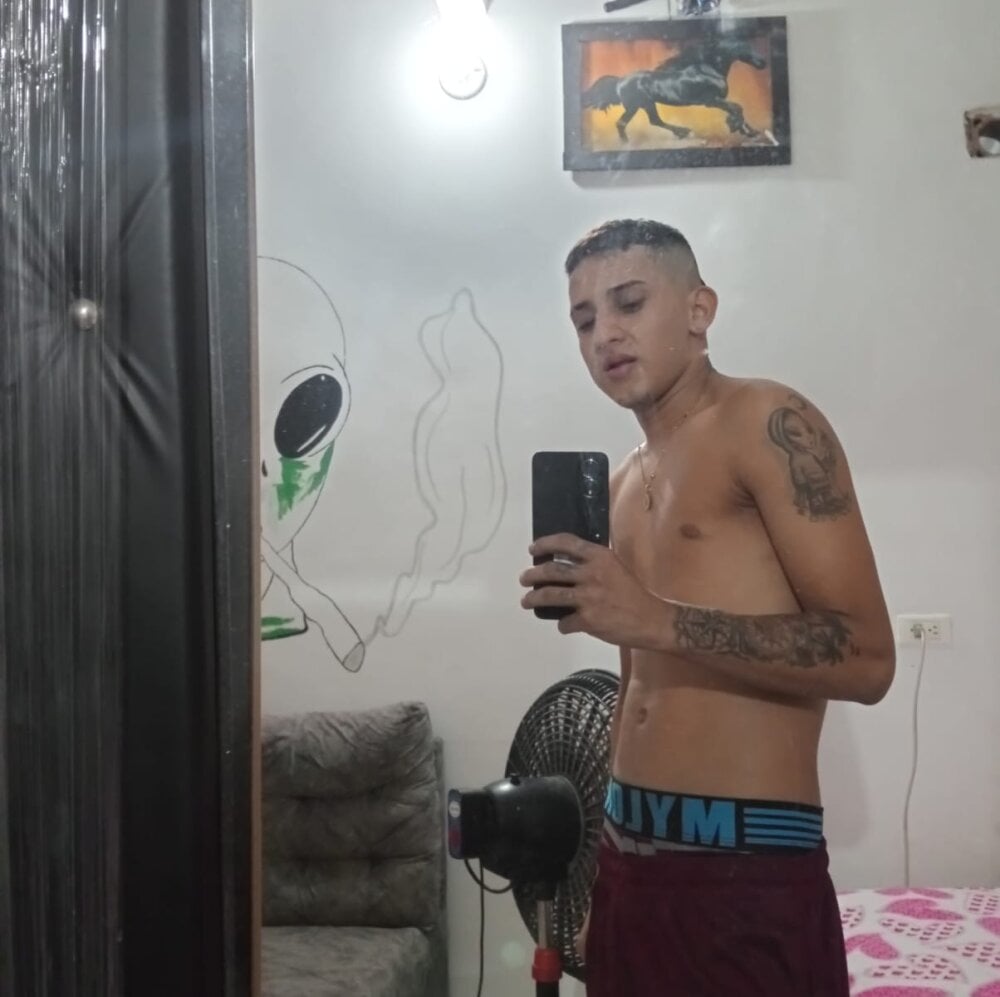 Stiven_J22 profile
