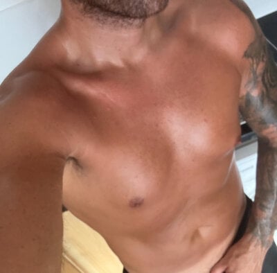 MADE_IN_LONDON - Stripchat Cam2cam Dirtytalk Masturbation Boy 