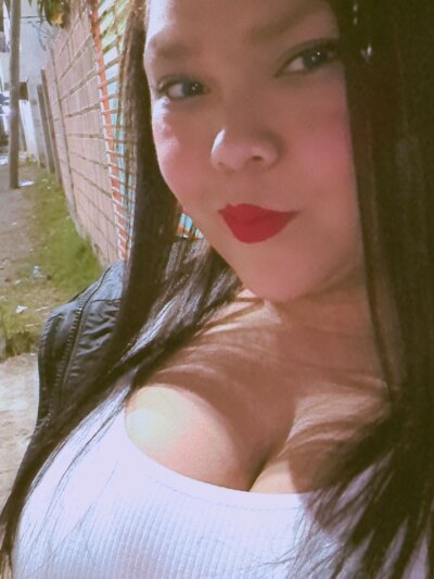 kitty_rouse7 from stripchat