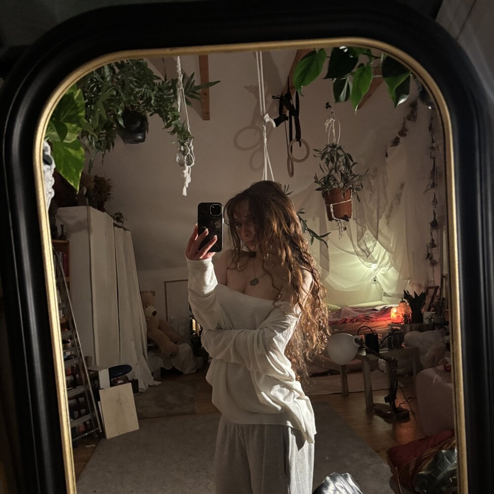 lillith-rose18 webcam livesex profile in swedish cams