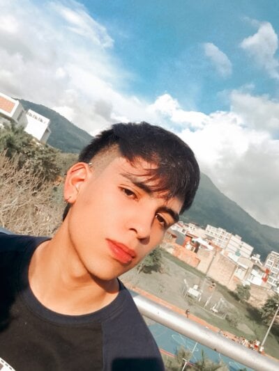 Zack_thunder - Stripchat Blowjob Cam2cam Deepthroat Boy 