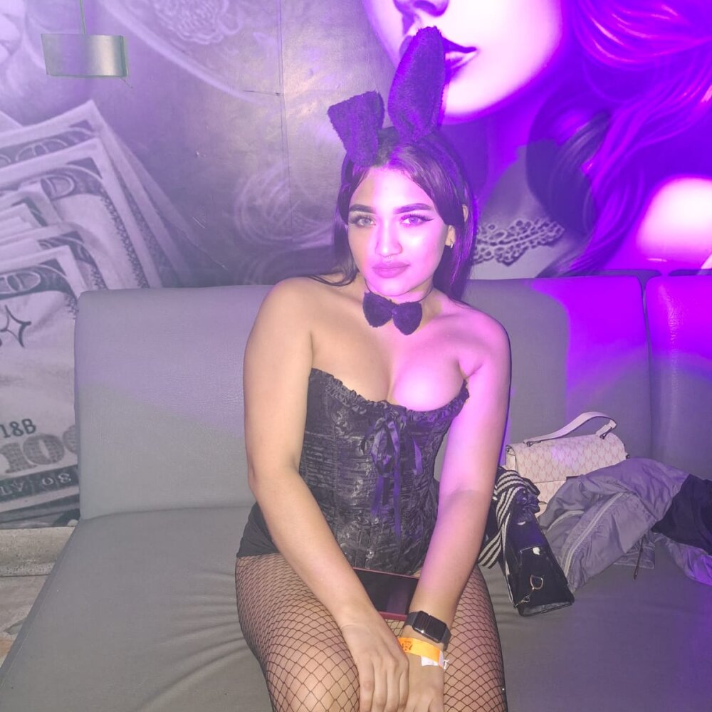 cloe_celeste_ profile