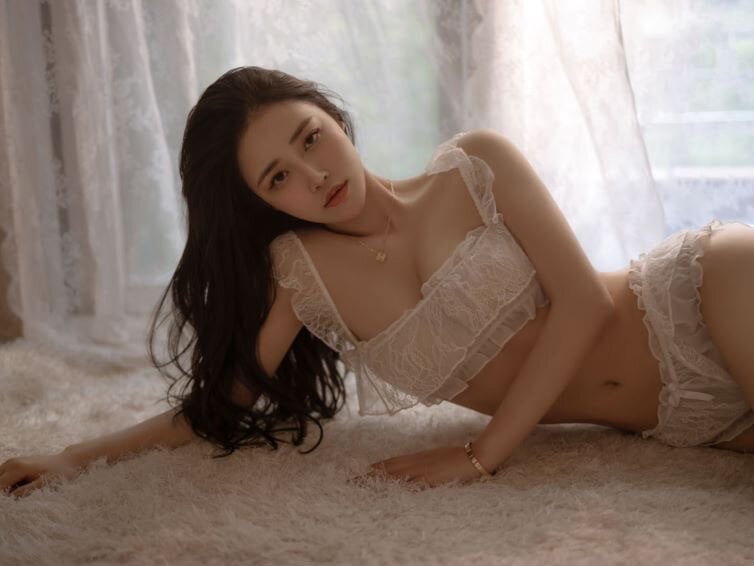 xxx-topcamgirls.com aa-summer livesex profile in the-country-of-your-dreams cams