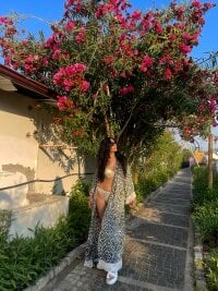 LovelyBeatrice's Live XXX Chat