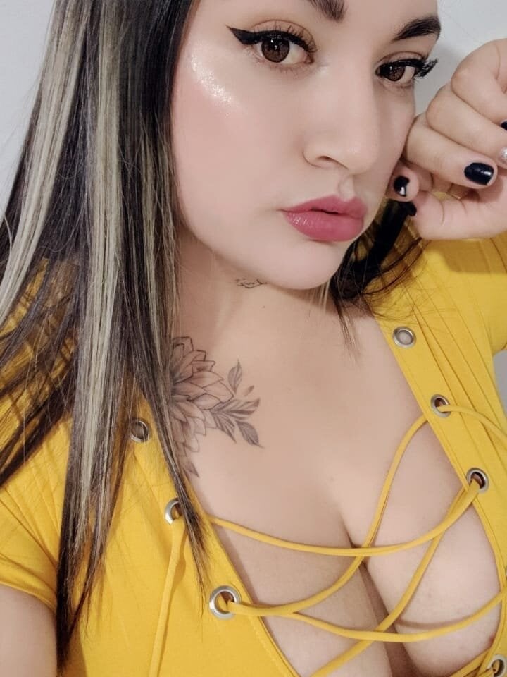 sexcityguide.com wendycooperr livesex profile in latin cams