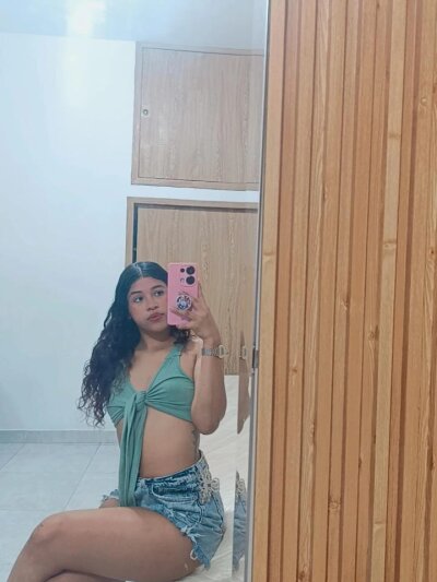 layla_golden1 from stripchat