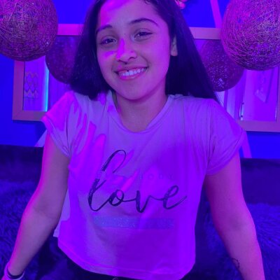 alejjandraa_kin Avatar