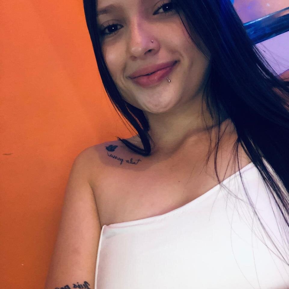 elivecams.com smith_mariana01 livesex profile in mix cams