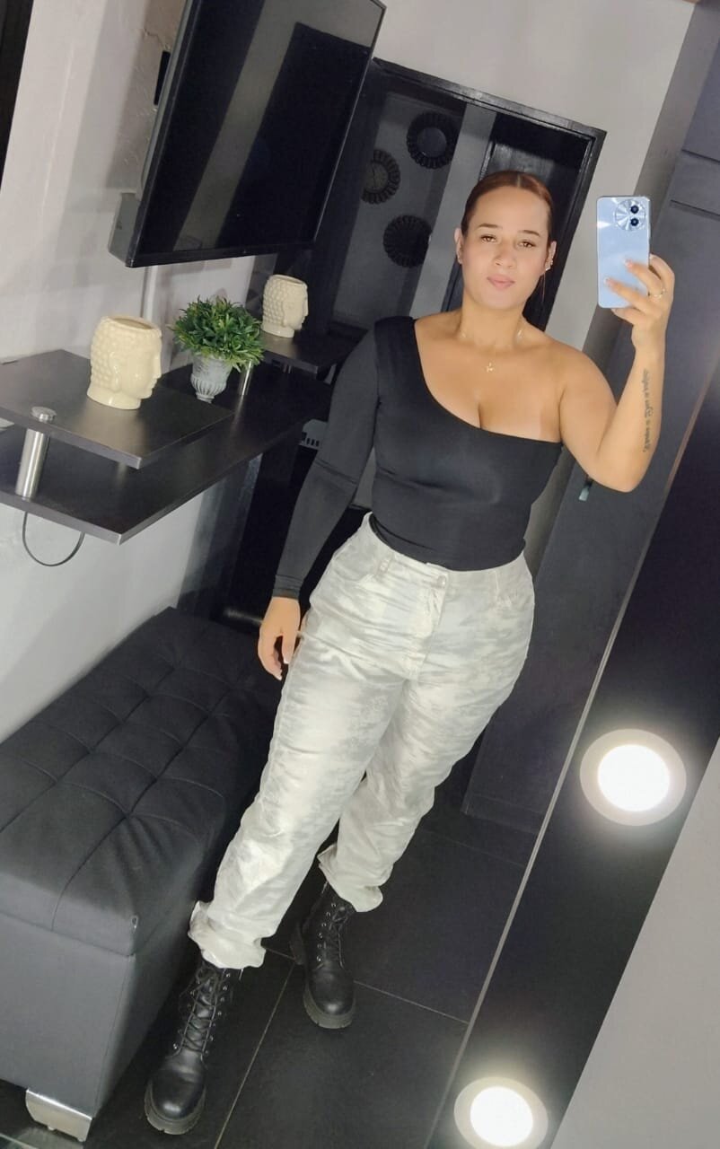 Zoe_Fox15