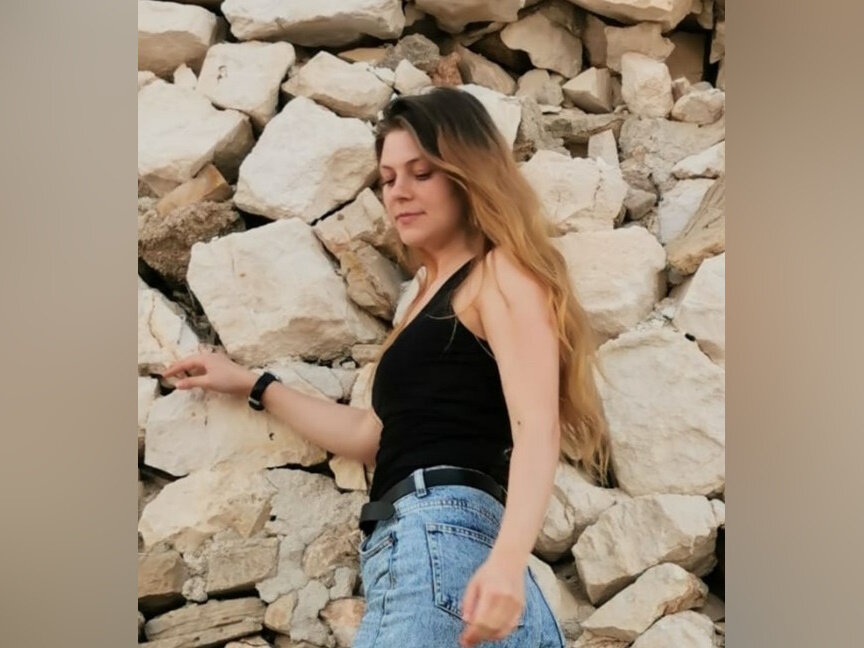 Adelyxvexq