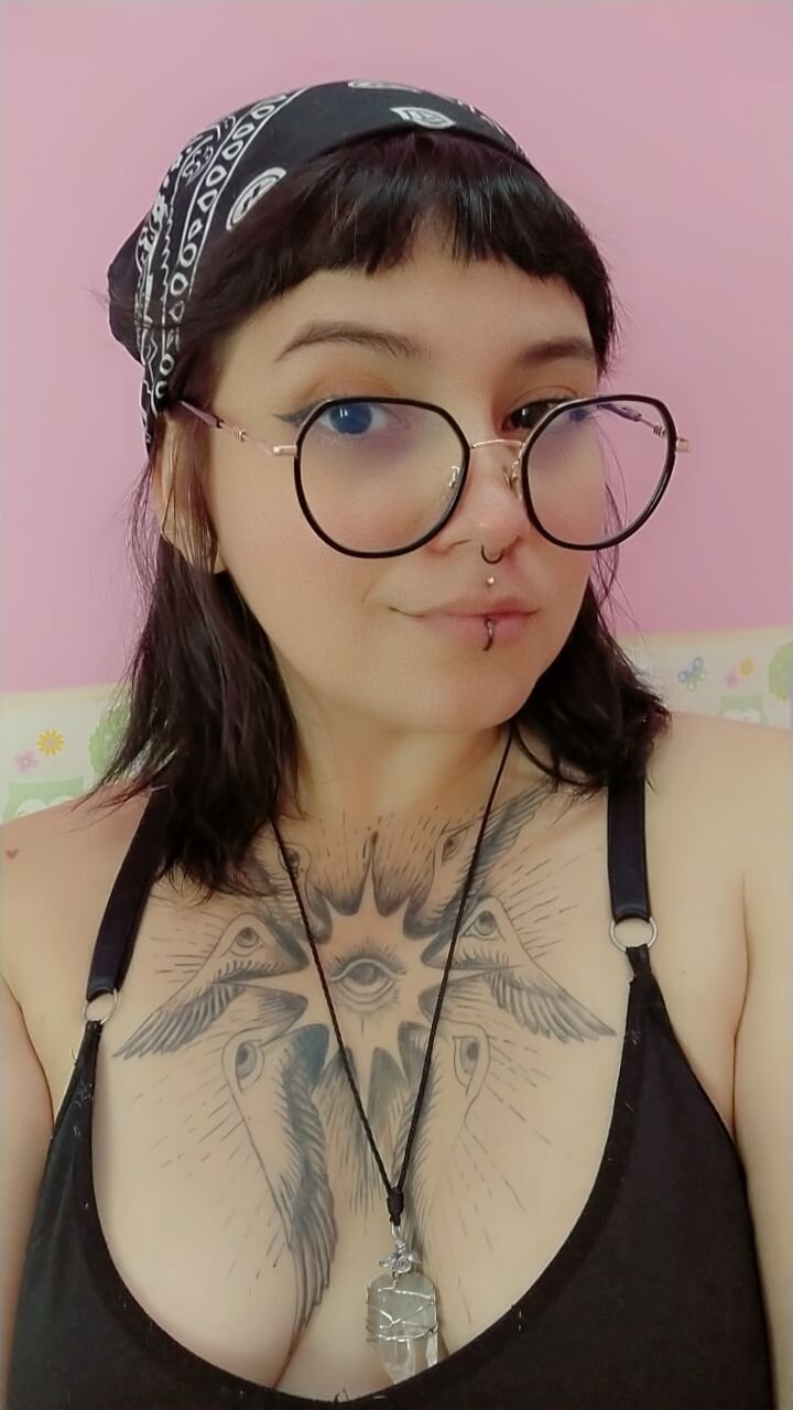 Betty_Hoe