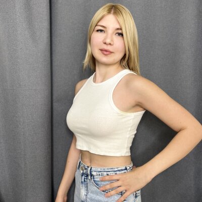 mioblake from stripchat