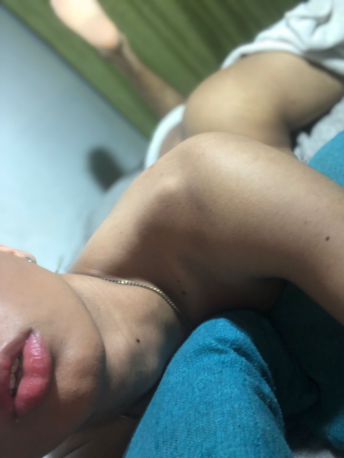 alex-sexylips