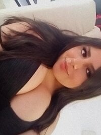 Isabella_mdls's webcam live show