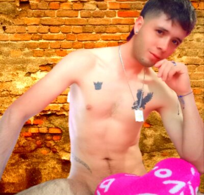 hernandez_1996 from stripchat