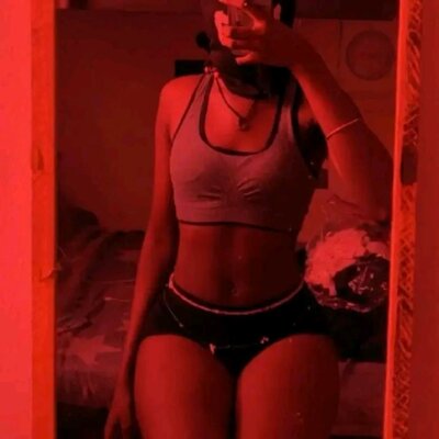ebony_irenaa from stripchat