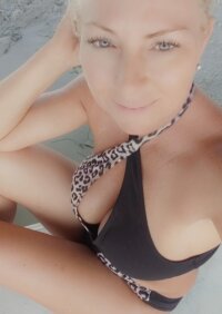 britneyathome's Offline XXX Chat