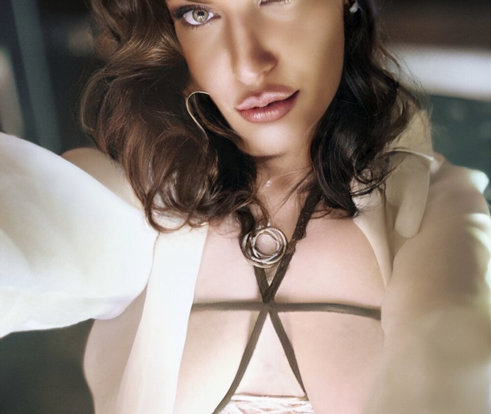 sexcityguide.com bembi_trouble livesex profile in from-the-fairy-tail-3 cams