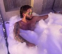 raymond_baker's webcam live show