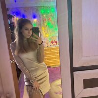 LeliaSimone's Offline XXX Chat