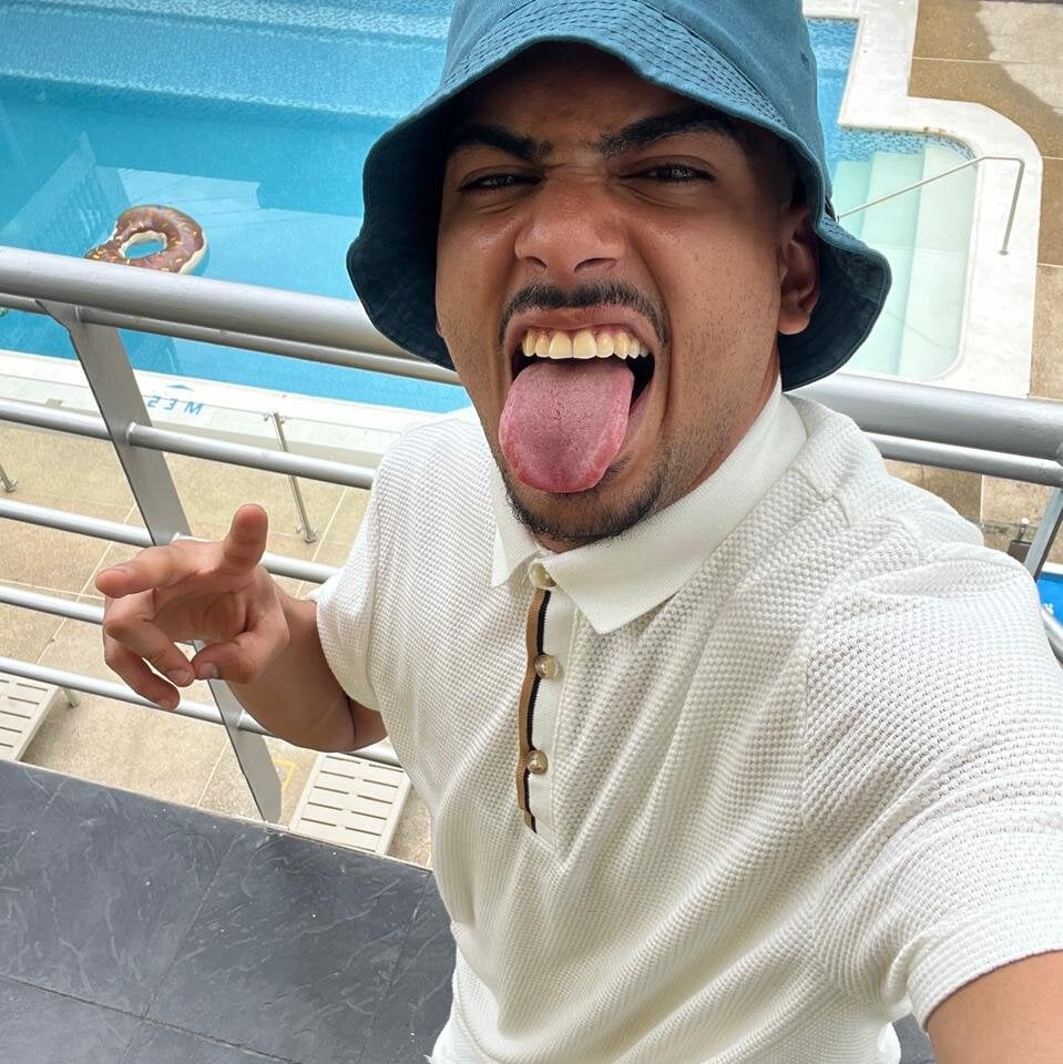 dereck_0limits