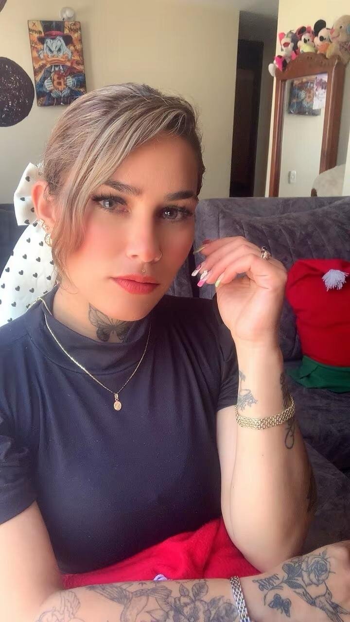 mirandablue303av